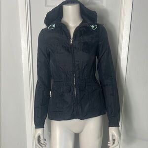 HOLLISTER Dark Navy Blue Wind Breaker Jacket with High Collar,Hood and Sleek Fit